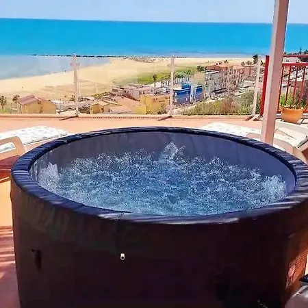 La Terrazza Sul Mare Di Bellavista * Porto Empedocle