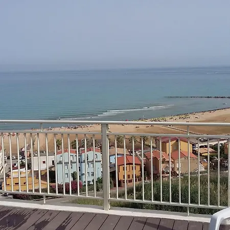 La Terrazza Sul Mare Di Bellavista * Porto Empedocle